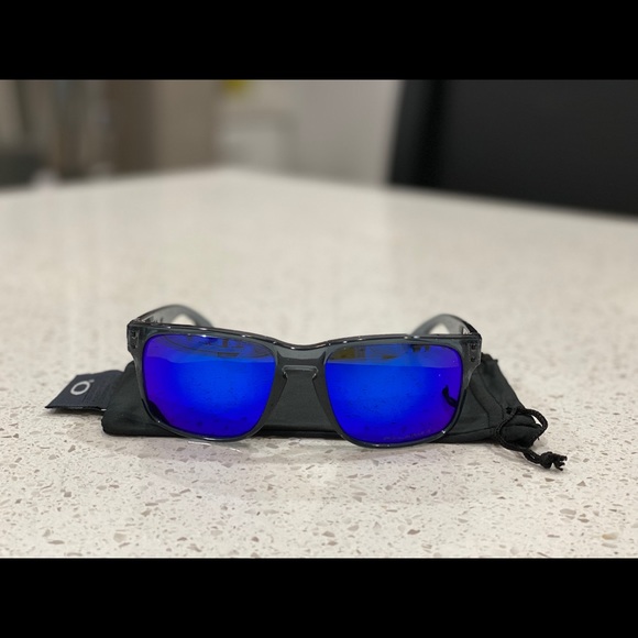 Oakley Holbrook Polarized Blue Lens - Picture 3 of 4